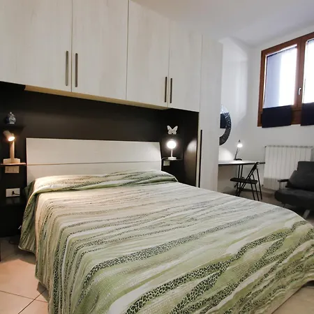 Dei Vanni Con Parcheggio Privato Gratuito Apartamento *